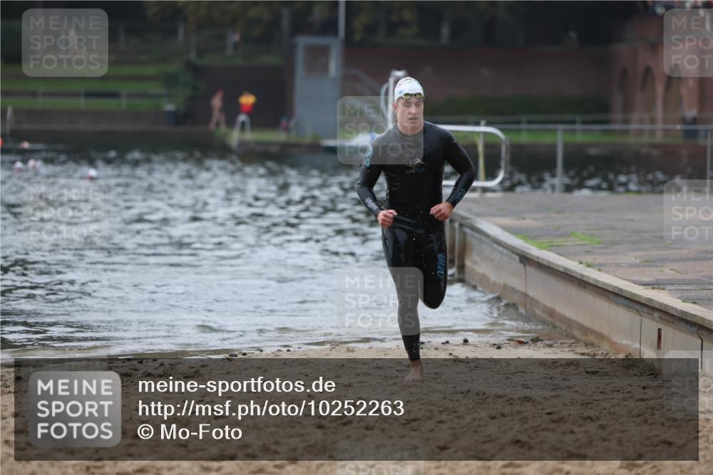 13.09.2026 - Stadtparktriathlon Mo-Foto http://msf.ph/oto/10252263 13.09.2026 09:43:03 Schwimmen 226, 290 meine-sportfotos.de