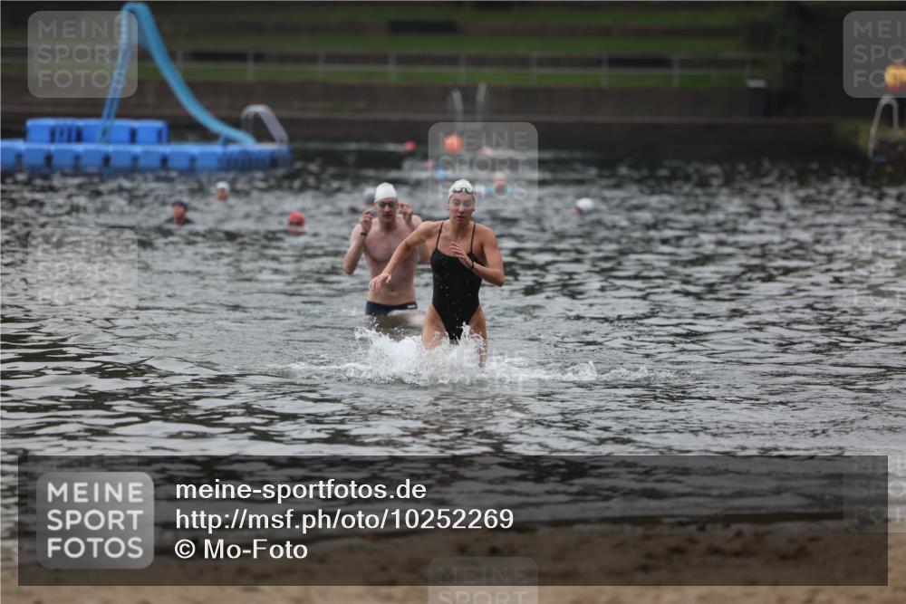 13.09.2026 - Stadtparktriathlon Mo-Foto http://msf.ph/oto/10252269 13.09.2026 09:43:07 Schwimmen 226, 284, 290 meine-sportfotos.de