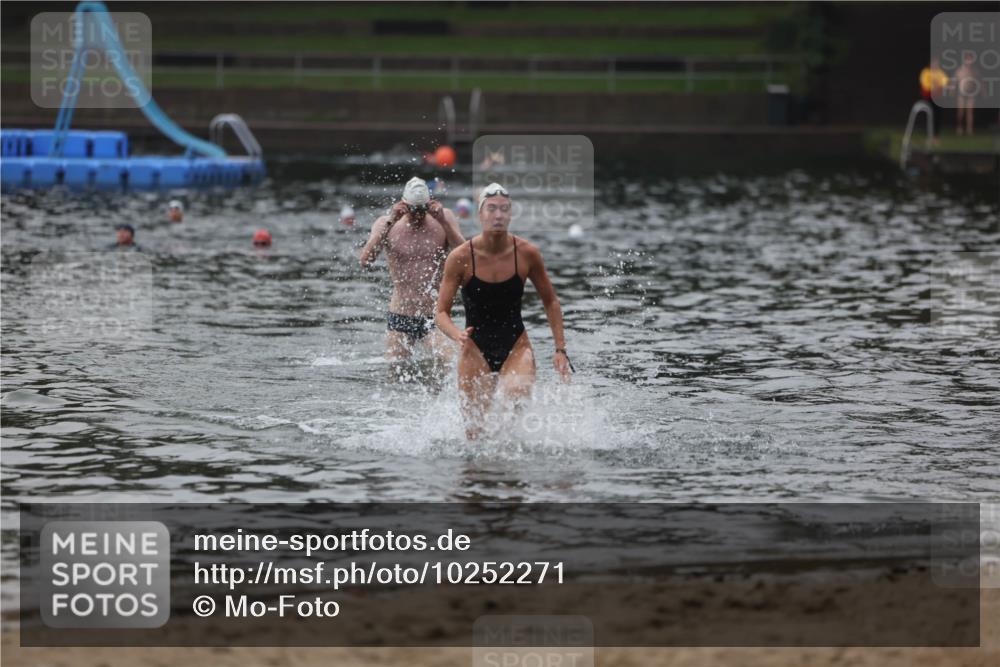 13.09.2026 - Stadtparktriathlon Mo-Foto http://msf.ph/oto/10252271 13.09.2026 09:43:08 Schwimmen 226, 284, 290 meine-sportfotos.de