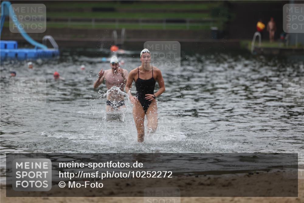 13.09.2026 - Stadtparktriathlon Mo-Foto http://msf.ph/oto/10252272 13.09.2026 09:43:09 Schwimmen 284, 290 meine-sportfotos.de