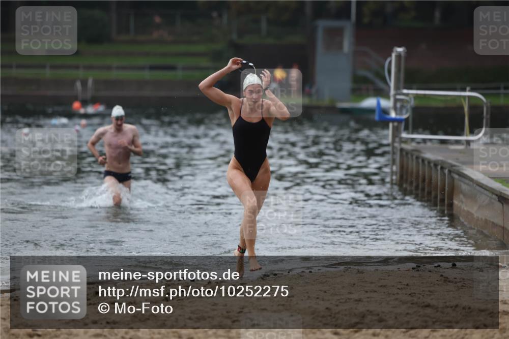 13.09.2026 - Stadtparktriathlon Mo-Foto http://msf.ph/oto/10252275 13.09.2026 09:43:10 Schwimmen 284, 290 meine-sportfotos.de