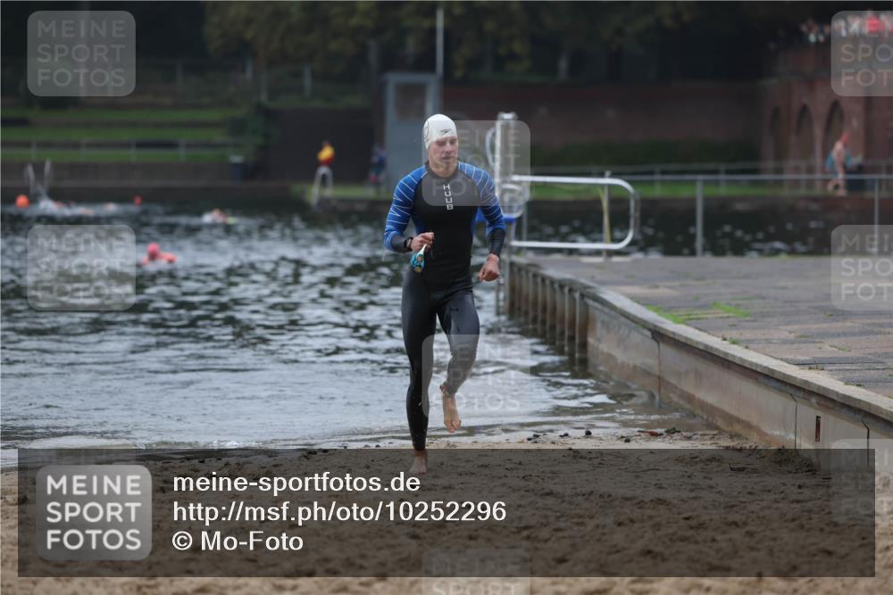 13.09.2026 - Stadtparktriathlon Mo-Foto http://msf.ph/oto/10252296 13.09.2026 09:44:07 Schwimmen 211 meine-sportfotos.de