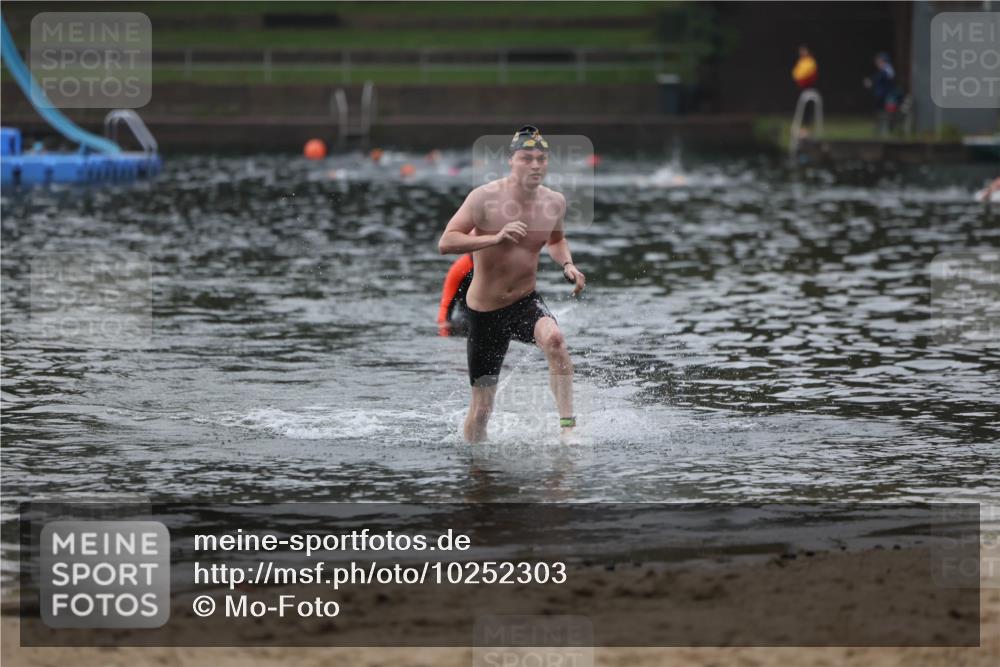 13.09.2026 - Stadtparktriathlon Mo-Foto http://msf.ph/oto/10252303 13.09.2026 09:44:24 Schwimmen 218 meine-sportfotos.de