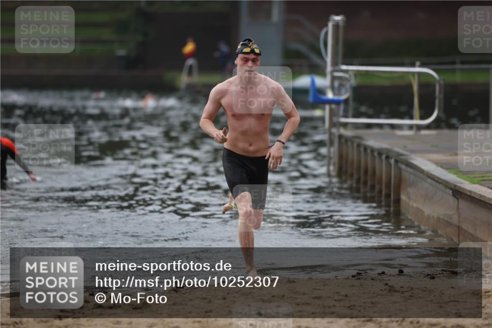13.09.2026 - Stadtparktriathlon Mo-Foto http://msf.ph/oto/10252307 13.09.2026 09:44:26 Schwimmen 218, 260 meine-sportfotos.de