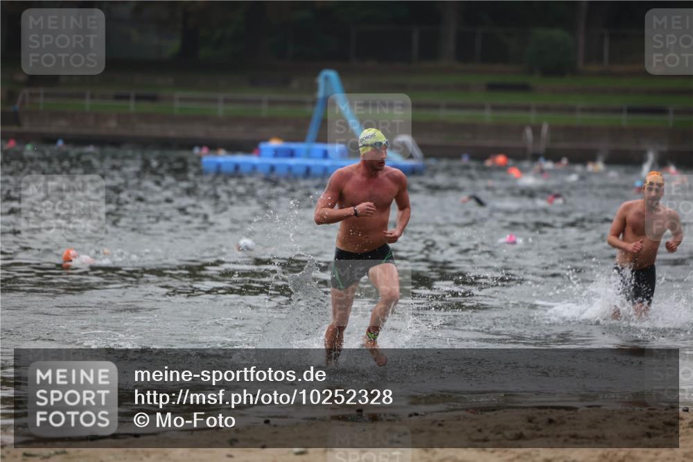 13.09.2026 - Stadtparktriathlon Mo-Foto http://msf.ph/oto/10252328 13.09.2026 09:45:21 Schwimmen 212, 263, 338 meine-sportfotos.de