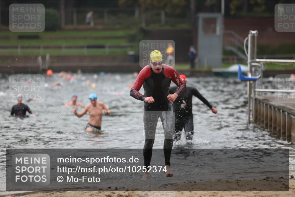 13.09.2026 - Stadtparktriathlon Mo-Foto http://msf.ph/oto/10252374 13.09.2026 09:46:07 Schwimmen 227, 274, 296 meine-sportfotos.de