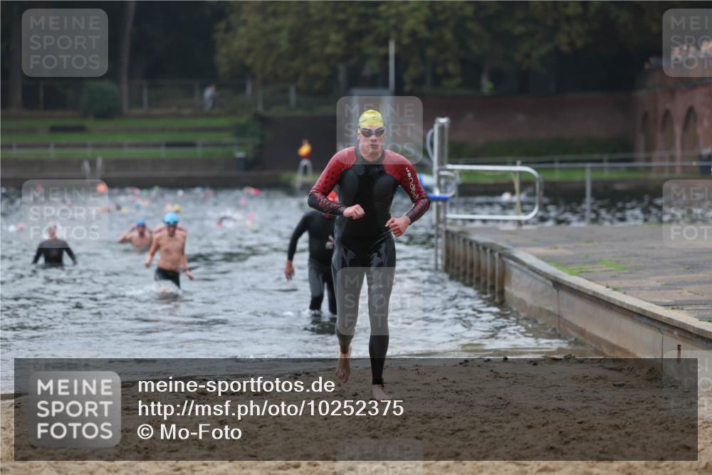 13.09.2026 - Stadtparktriathlon Mo-Foto http://msf.ph/oto/10252375 13.09.2026 09:46:08 Schwimmen 227, 274, 296 meine-sportfotos.de