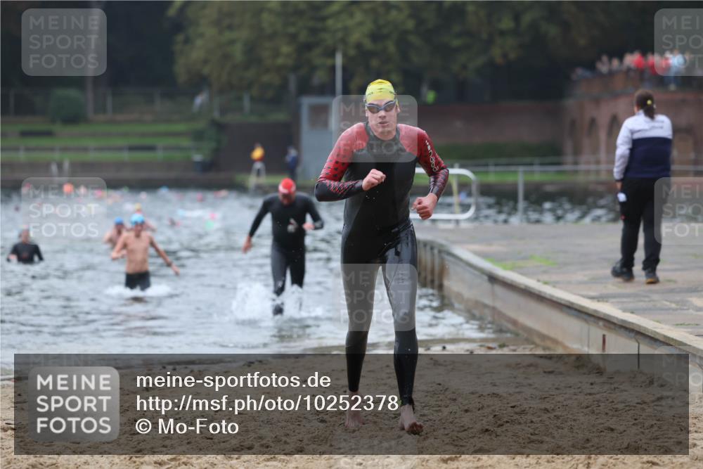 13.09.2026 - Stadtparktriathlon Mo-Foto http://msf.ph/oto/10252378 13.09.2026 09:46:09 Schwimmen 227, 274, 296 meine-sportfotos.de