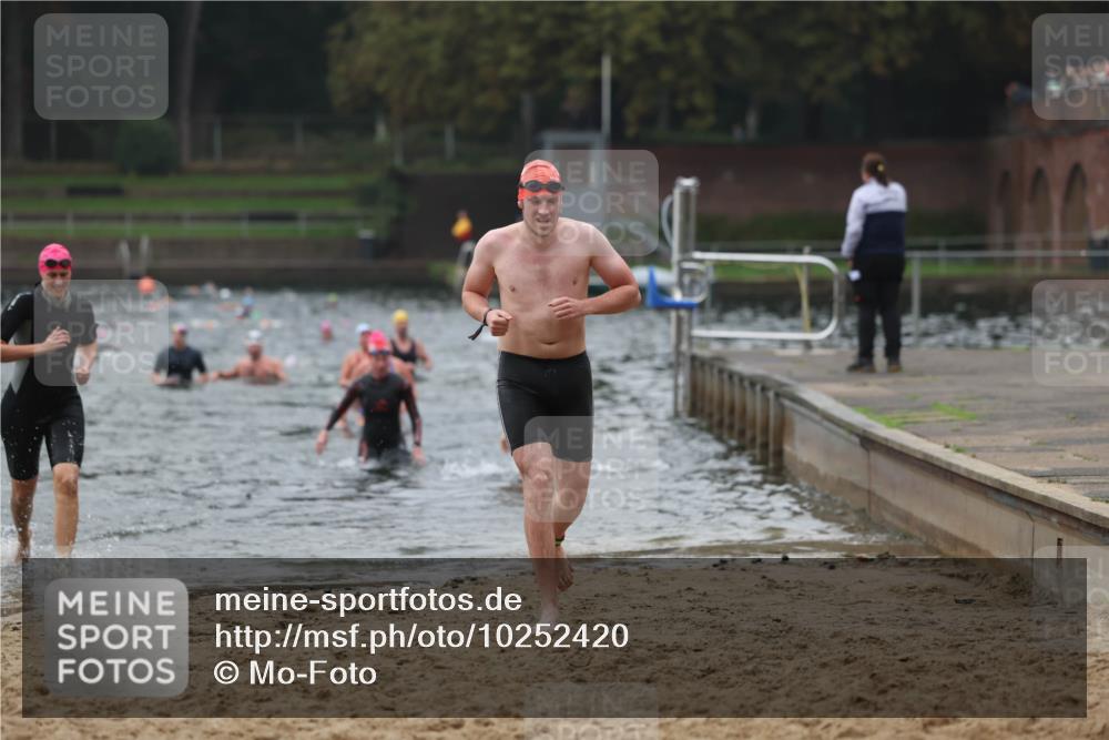 13.09.2026 - Stadtparktriathlon Mo-Foto http://msf.ph/oto/10252420 13.09.2026 09:46:40 Schwimmen 215, 217, 239, 285, 310, 331, 339 meine-sportfotos.de