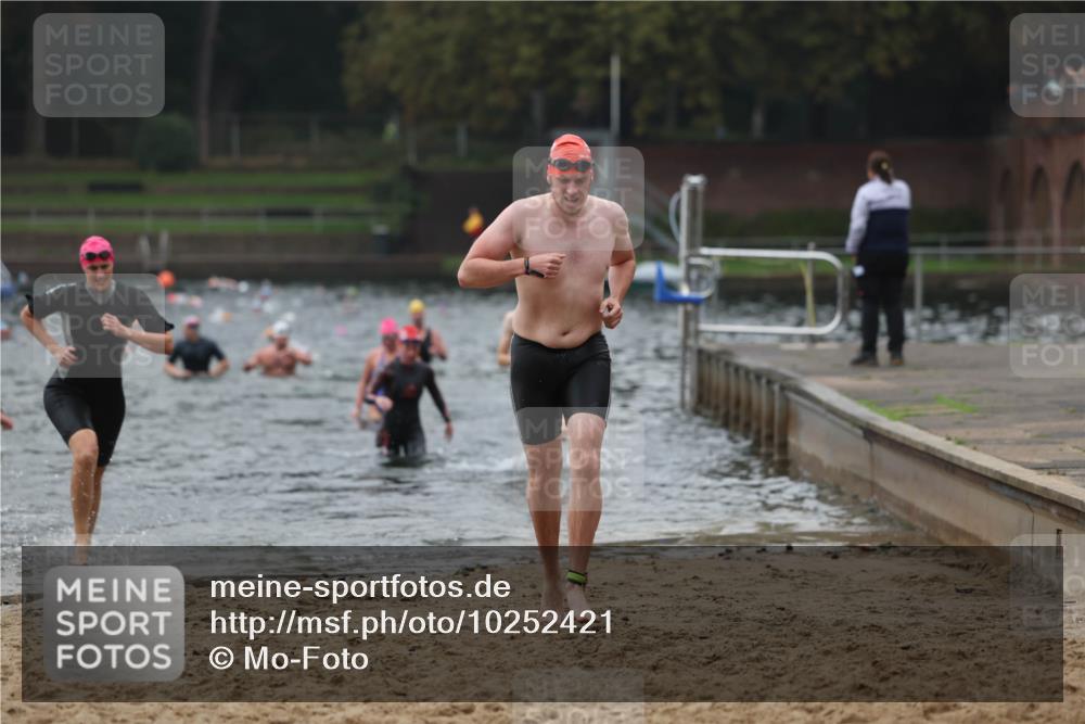 13.09.2026 - Stadtparktriathlon Mo-Foto http://msf.ph/oto/10252421 13.09.2026 09:46:41 Schwimmen 215, 217, 239, 285, 310, 331, 339 meine-sportfotos.de