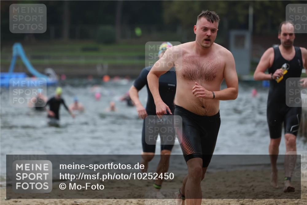 13.09.2026 - Stadtparktriathlon Mo-Foto http://msf.ph/oto/10252450 13.09.2026 09:47:00 Schwimmen 220, 238, 247, 262, 287, 300, 301 meine-sportfotos.de