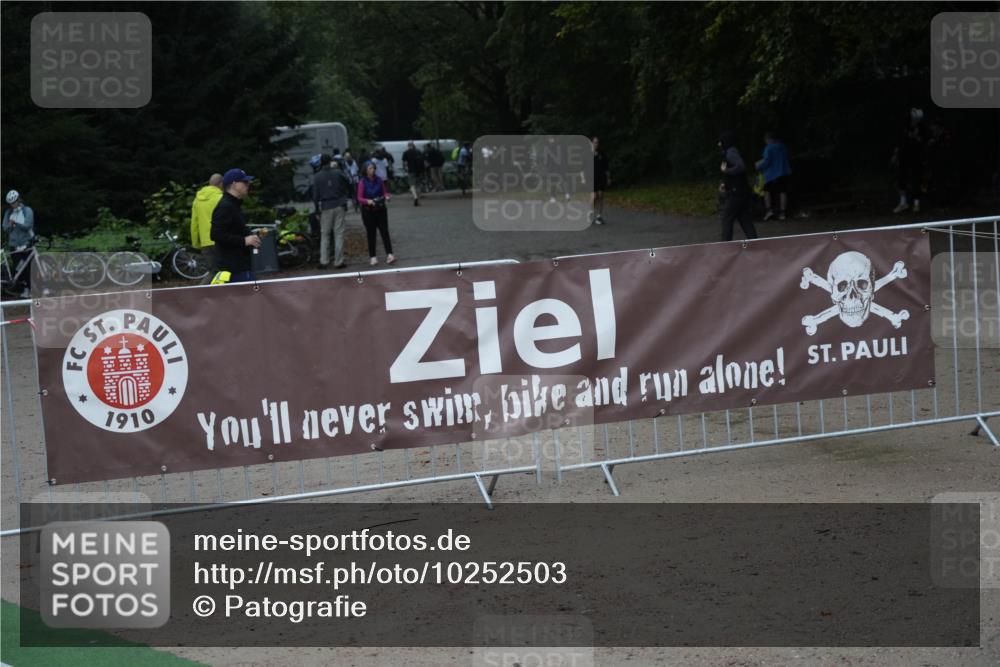 13.09.2026 - Stadtparktriathlon Patografie http://msf.ph/oto/10252503 13.09.2026 08:48:51 Ziel  meine-sportfotos.de