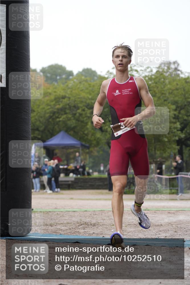 13.09.2026 - Stadtparktriathlon Patografie http://msf.ph/oto/10252510 13.09.2026 09:33:35 Ziel 3 meine-sportfotos.de