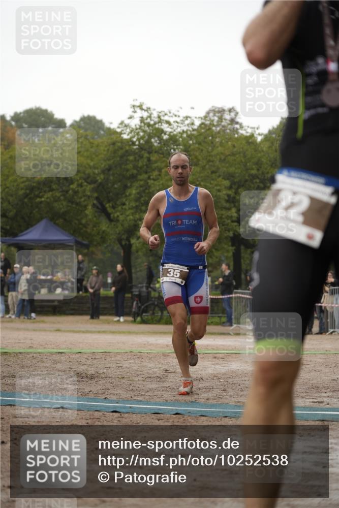 13.09.2026 - Stadtparktriathlon Patografie http://msf.ph/oto/10252538 13.09.2026 09:35:05 Ziel 35 meine-sportfotos.de