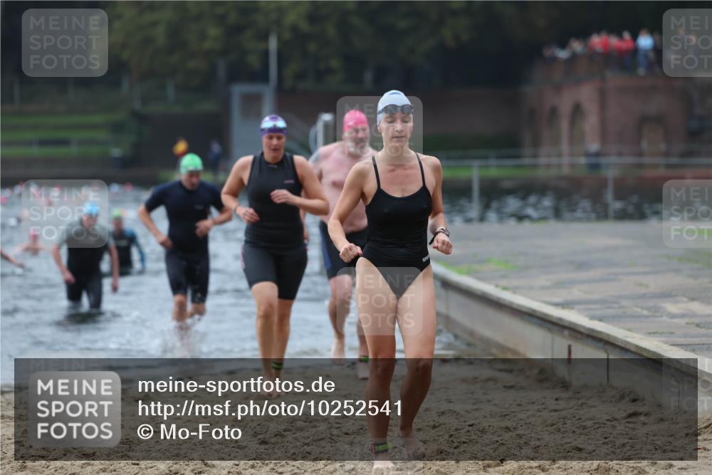 13.09.2026 - Stadtparktriathlon Mo-Foto http://msf.ph/oto/10252541 13.09.2026 09:47:45 Schwimmen 219, 286, 304, 308, 311, 323 meine-sportfotos.de