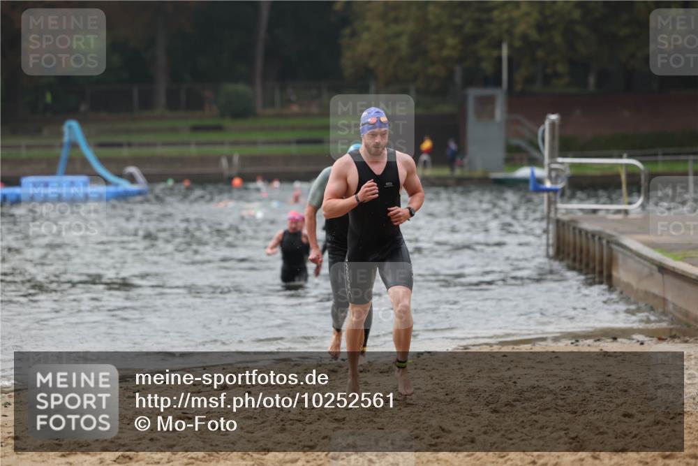 13.09.2026 - Stadtparktriathlon Mo-Foto http://msf.ph/oto/10252561 13.09.2026 09:47:51 Schwimmen 219, 233, 286, 304, 308, 311, 323 meine-sportfotos.de