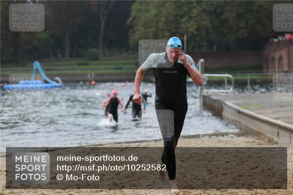 13.09.2026 - Stadtparktriathlon Mo-Foto http://msf.ph/oto/10252582 13.09.2026 09:47:54 Schwimmen 219, 233, 236, 276, 286, 311 meine-sportfotos.de