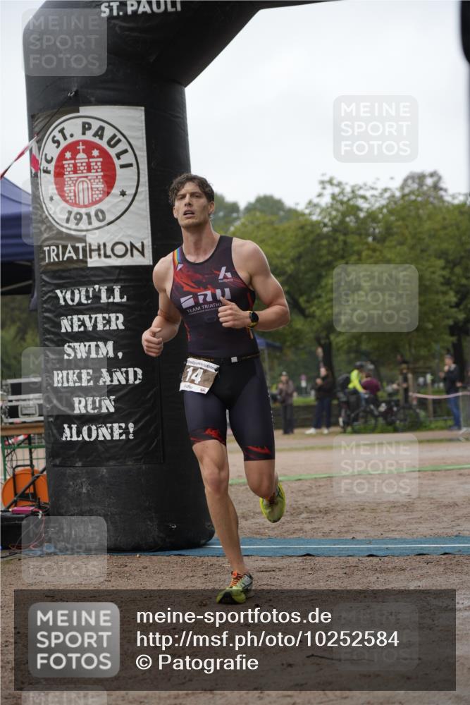 13.09.2026 - Stadtparktriathlon Patografie http://msf.ph/oto/10252584 13.09.2026 09:36:45 Ziel 14, 63 meine-sportfotos.de
