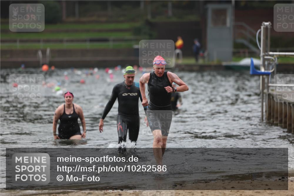 13.09.2026 - Stadtparktriathlon Mo-Foto http://msf.ph/oto/10252586 13.09.2026 09:47:57 Schwimmen 219, 233, 236, 276, 311 meine-sportfotos.de