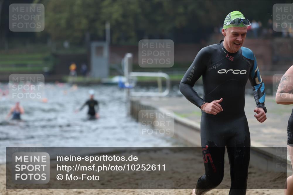 13.09.2026 - Stadtparktriathlon Mo-Foto http://msf.ph/oto/10252611 13.09.2026 09:48:07 Schwimmen 236, 276 meine-sportfotos.de