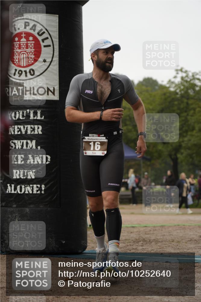 13.09.2026 - Stadtparktriathlon Patografie http://msf.ph/oto/10252640 13.09.2026 09:38:36 Ziel 16, 32 meine-sportfotos.de