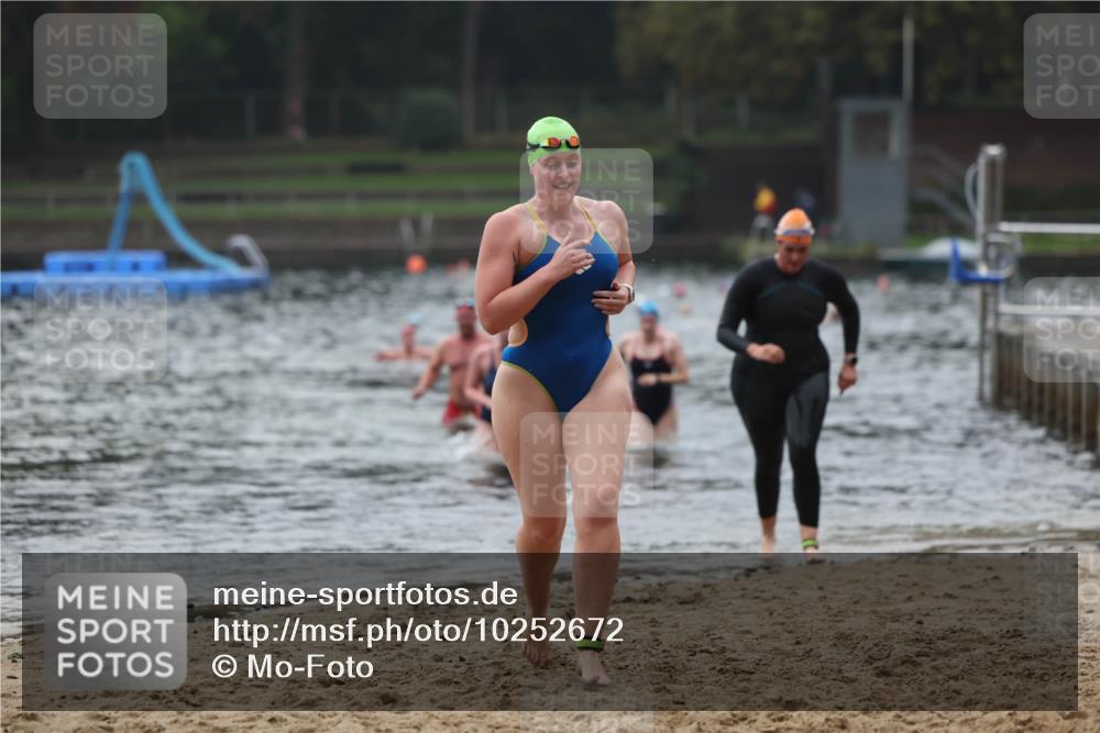 13.09.2026 - Stadtparktriathlon Mo-Foto http://msf.ph/oto/10252672 13.09.2026 09:48:42 Schwimmen 243, 246, 251, 261, 267, 302 meine-sportfotos.de