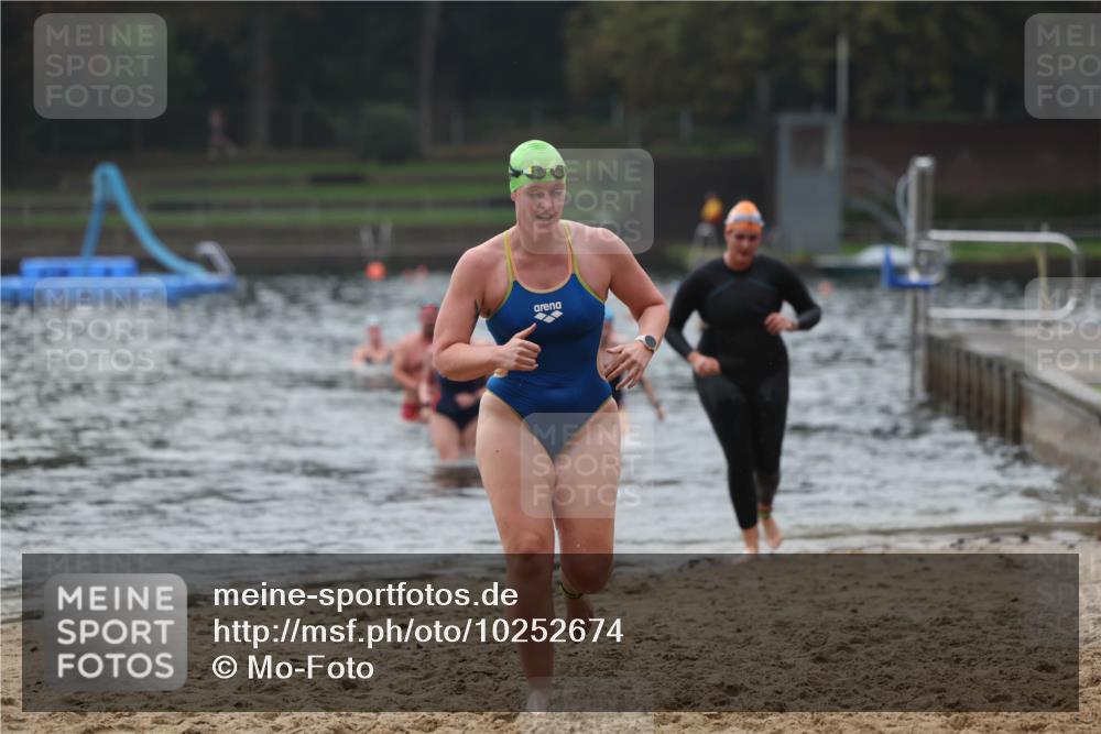 13.09.2026 - Stadtparktriathlon Mo-Foto http://msf.ph/oto/10252674 13.09.2026 09:48:43 Schwimmen 243, 246, 251, 261, 267, 302 meine-sportfotos.de