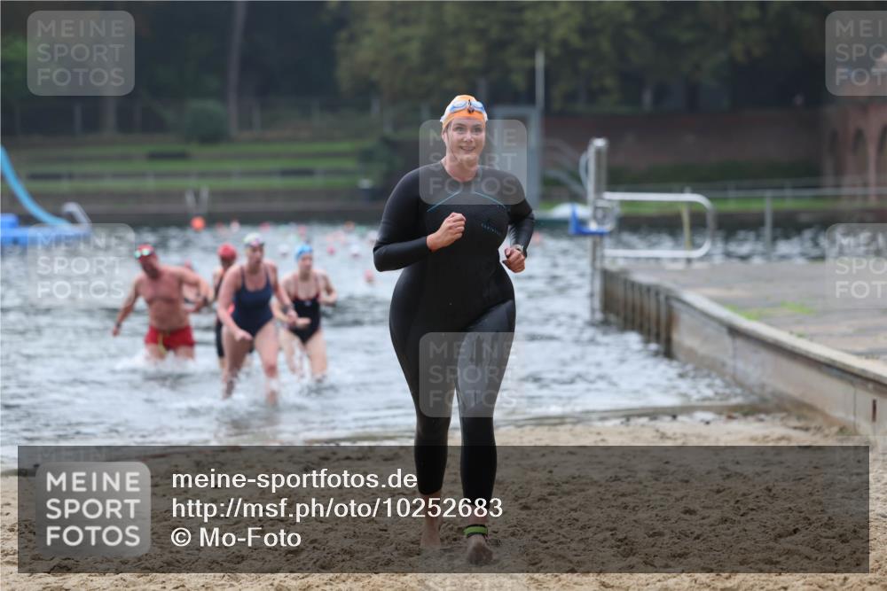 13.09.2026 - Stadtparktriathlon Mo-Foto http://msf.ph/oto/10252683 13.09.2026 09:48:47 Schwimmen 243, 246, 251, 261, 267, 302 meine-sportfotos.de