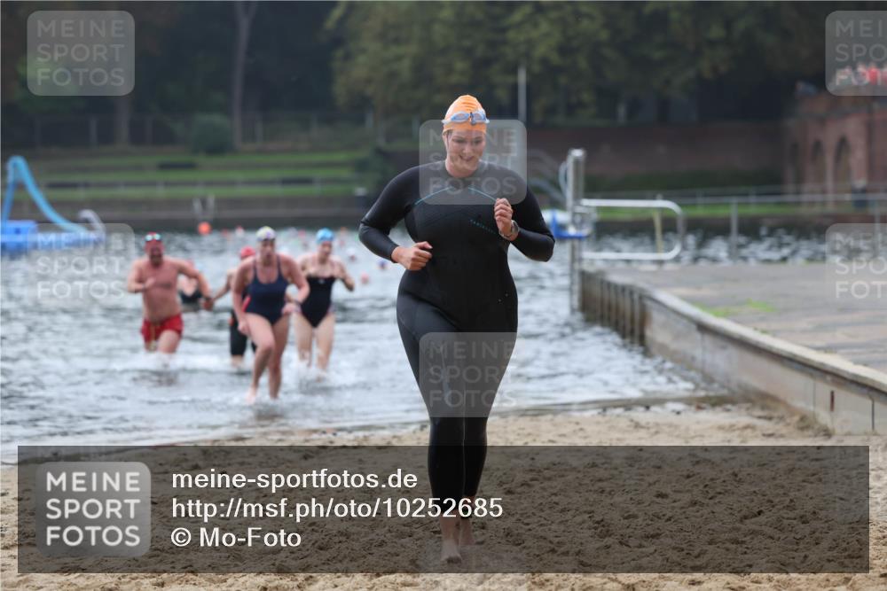 13.09.2026 - Stadtparktriathlon Mo-Foto http://msf.ph/oto/10252685 13.09.2026 09:48:47 Schwimmen 243, 246, 251, 261, 267, 302 meine-sportfotos.de