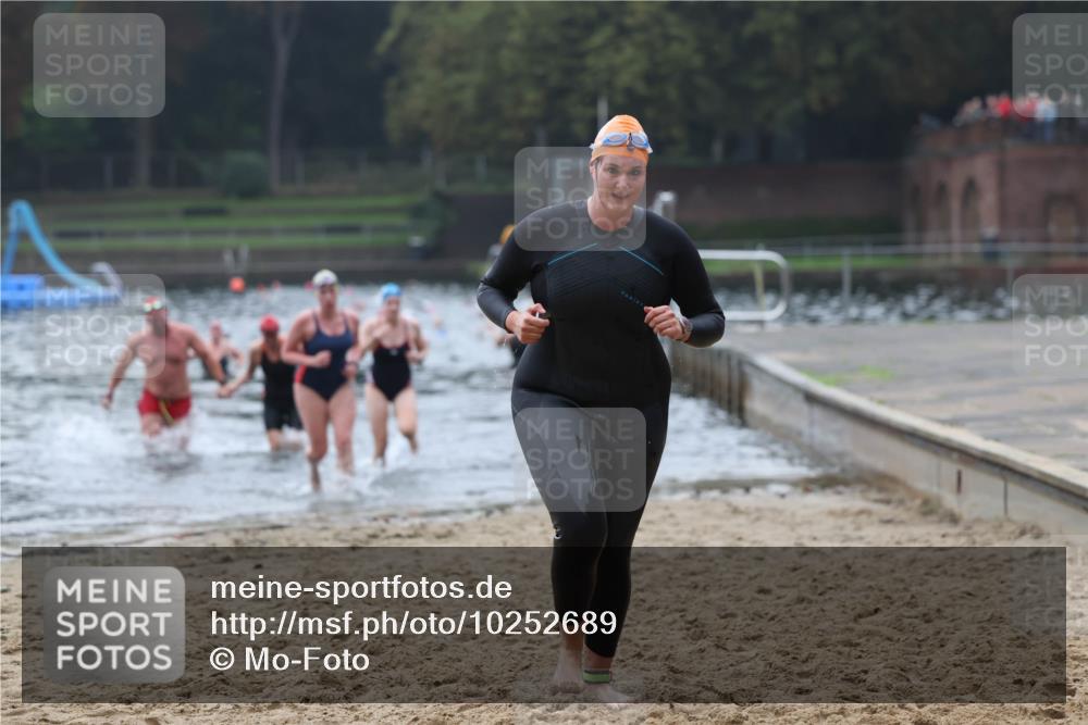 13.09.2026 - Stadtparktriathlon Mo-Foto http://msf.ph/oto/10252689 13.09.2026 09:48:47 Schwimmen 243, 246, 251, 261, 267, 302 meine-sportfotos.de