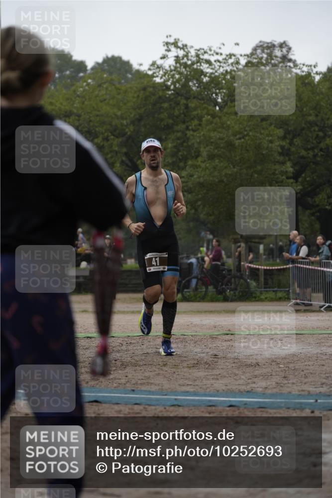 13.09.2026 - Stadtparktriathlon Patografie http://msf.ph/oto/10252693 13.09.2026 09:40:25 Ziel 41, 49 meine-sportfotos.de