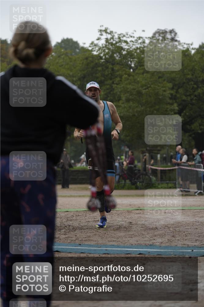 13.09.2026 - Stadtparktriathlon Patografie http://msf.ph/oto/10252695 13.09.2026 09:40:26 Ziel 41, 49 meine-sportfotos.de