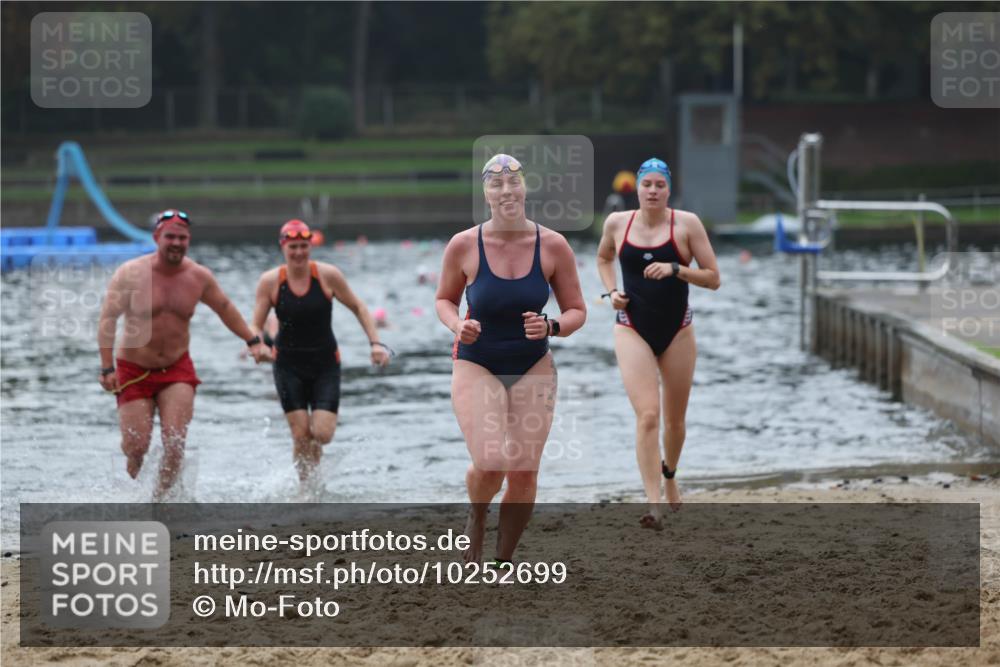 13.09.2026 - Stadtparktriathlon Mo-Foto http://msf.ph/oto/10252699 13.09.2026 09:48:50 Schwimmen 243, 246, 251, 261, 302 meine-sportfotos.de