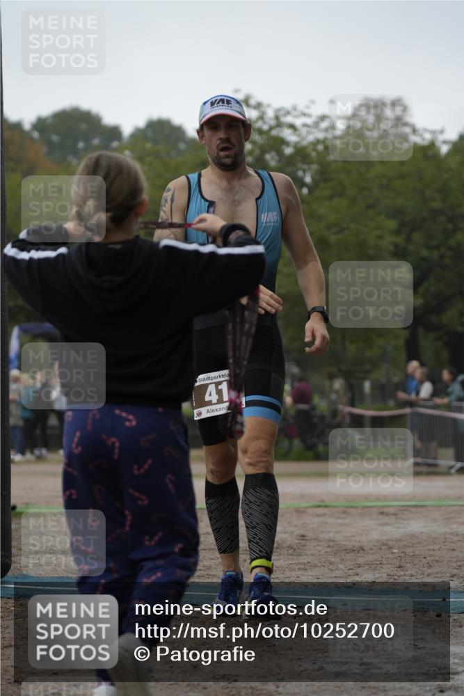 13.09.2026 - Stadtparktriathlon Patografie http://msf.ph/oto/10252700 13.09.2026 09:40:28 Ziel 41 meine-sportfotos.de