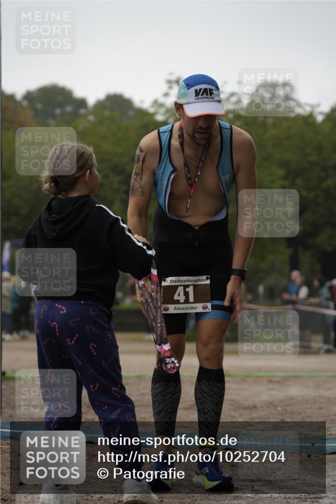 13.09.2026 - Stadtparktriathlon Patografie http://msf.ph/oto/10252704 13.09.2026 09:40:30 Ziel 41 meine-sportfotos.de