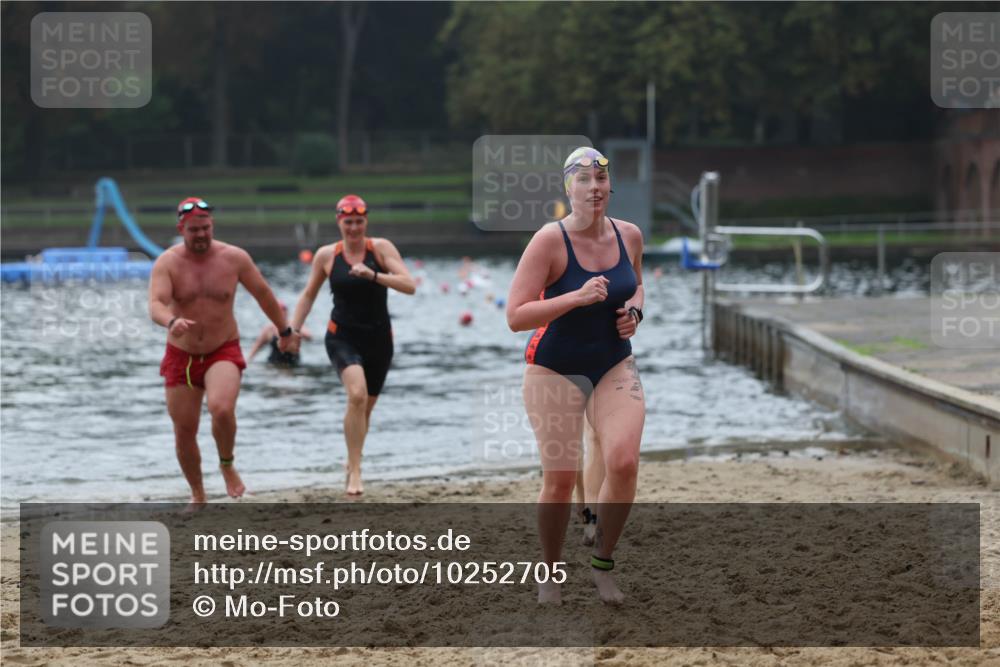13.09.2026 - Stadtparktriathlon Mo-Foto http://msf.ph/oto/10252705 13.09.2026 09:48:52 Schwimmen 243, 244, 246, 251, 261, 302 meine-sportfotos.de