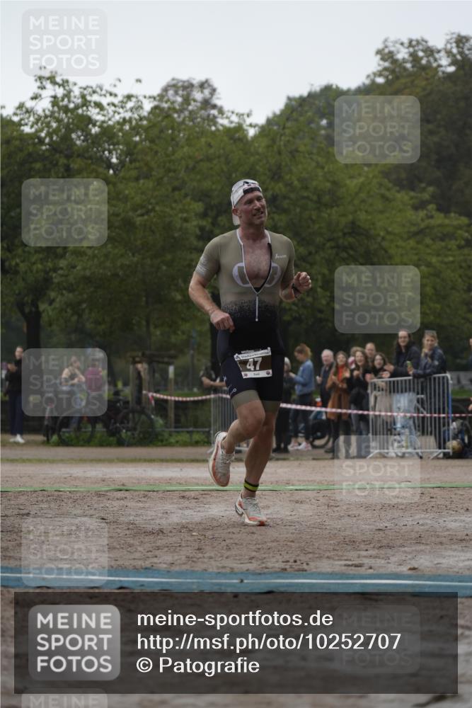 13.09.2026 - Stadtparktriathlon Patografie http://msf.ph/oto/10252707 13.09.2026 09:40:45 Ziel 47 meine-sportfotos.de