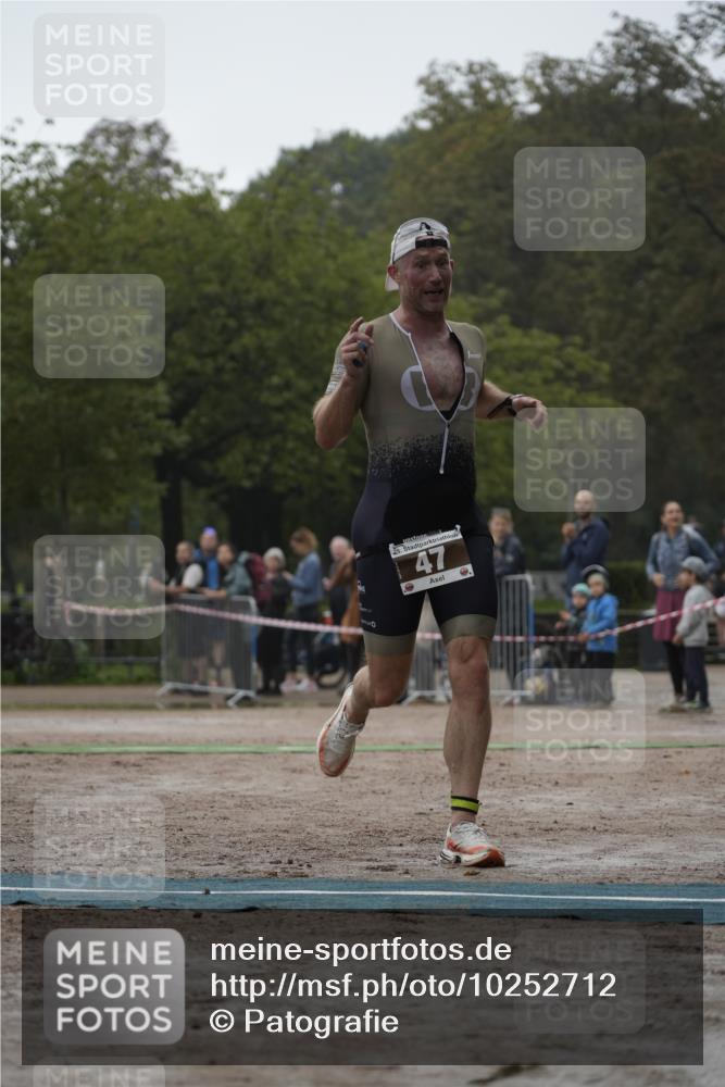 13.09.2026 - Stadtparktriathlon Patografie http://msf.ph/oto/10252712 13.09.2026 09:40:46 Ziel 47 meine-sportfotos.de