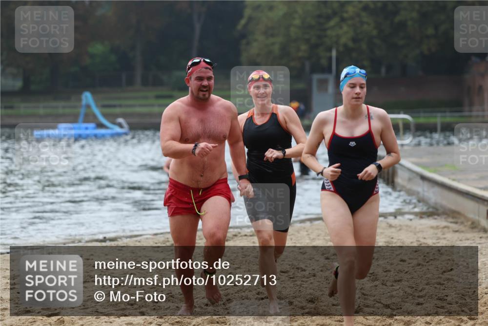 13.09.2026 - Stadtparktriathlon Mo-Foto http://msf.ph/oto/10252713 13.09.2026 09:48:53 Schwimmen 243, 244, 246, 251, 261, 302 meine-sportfotos.de