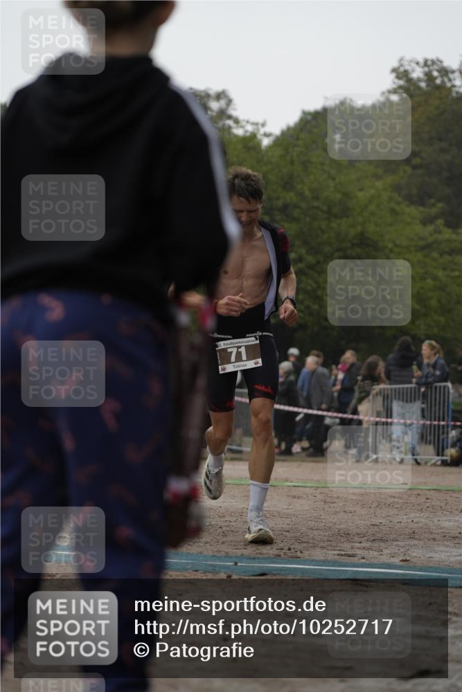 13.09.2026 - Stadtparktriathlon Patografie http://msf.ph/oto/10252717 13.09.2026 09:41:36 Ziel 56, 57, 71 meine-sportfotos.de