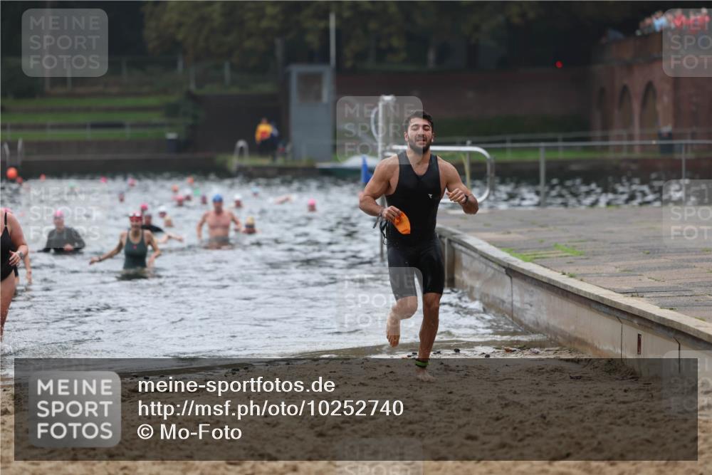 13.09.2026 - Stadtparktriathlon Mo-Foto http://msf.ph/oto/10252740 13.09.2026 09:49:03 Schwimmen 221, 229, 244, 249 meine-sportfotos.de