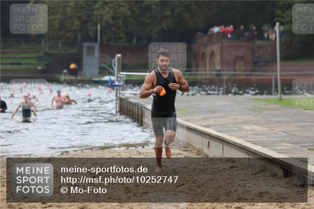 13.09.2026 - Stadtparktriathlon Mo-Foto http://msf.ph/oto/10252747 13.09.2026 09:49:04 Schwimmen 221, 229, 244, 249 meine-sportfotos.de