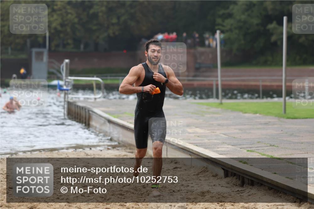 13.09.2026 - Stadtparktriathlon Mo-Foto http://msf.ph/oto/10252753 13.09.2026 09:49:05 Schwimmen 221, 229, 244, 249 meine-sportfotos.de