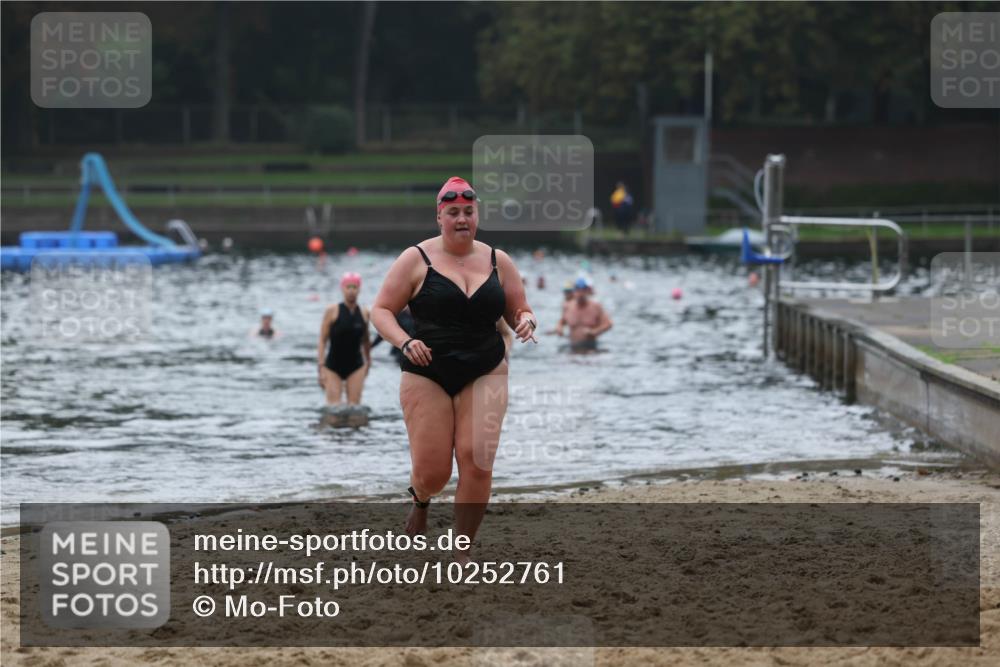 13.09.2026 - Stadtparktriathlon Mo-Foto http://msf.ph/oto/10252761 13.09.2026 09:49:06 Schwimmen 221, 229, 244, 249 meine-sportfotos.de