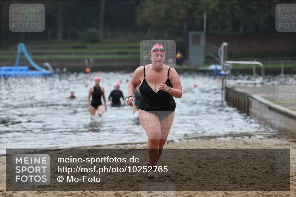 13.09.2026 - Stadtparktriathlon Mo-Foto http://msf.ph/oto/10252765 13.09.2026 09:49:07 Schwimmen 221, 229, 244, 249 meine-sportfotos.de