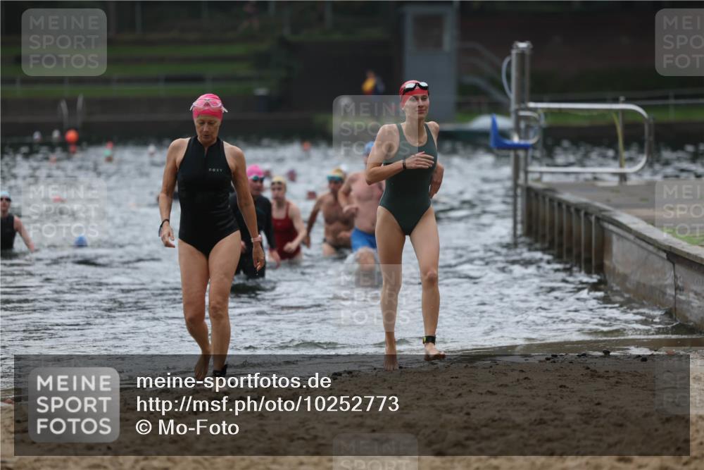 13.09.2026 - Stadtparktriathlon Mo-Foto http://msf.ph/oto/10252773 13.09.2026 09:49:12 Schwimmen 221, 229, 230, 249, 270, 283, 328 meine-sportfotos.de