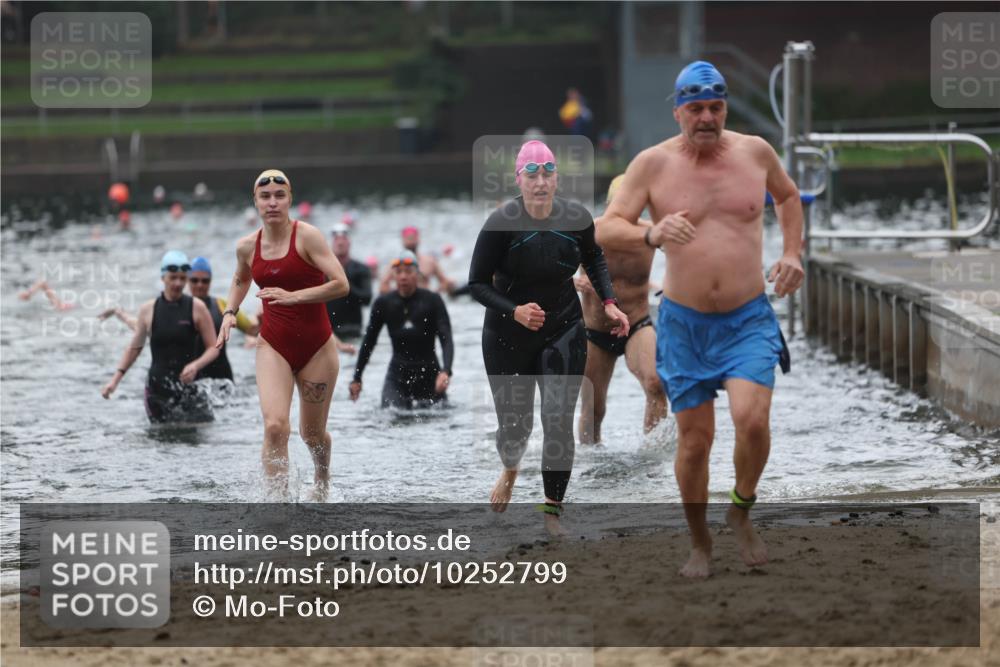 13.09.2026 - Stadtparktriathlon Mo-Foto http://msf.ph/oto/10252799 13.09.2026 09:49:19 Schwimmen 221, 223, 230, 249, 270, 283, 298, 328 meine-sportfotos.de
