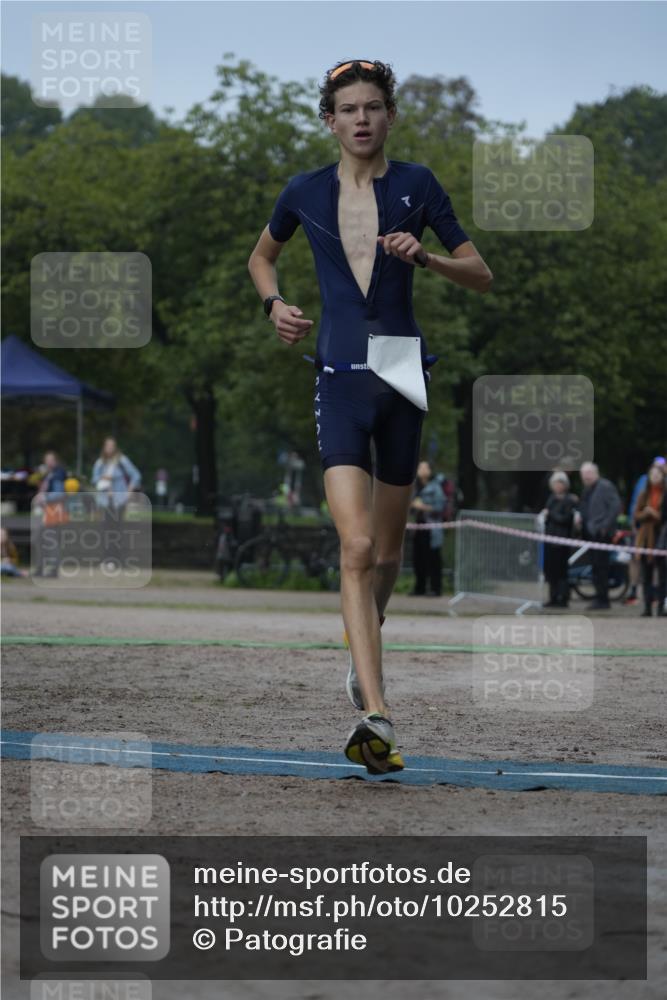 13.09.2026 - Stadtparktriathlon Patografie http://msf.ph/oto/10252815 13.09.2026 09:44:53 Ziel 45 meine-sportfotos.de