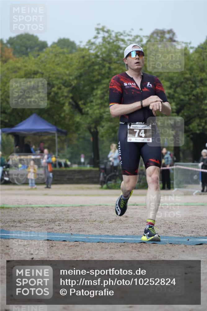 13.09.2026 - Stadtparktriathlon Patografie http://msf.ph/oto/10252824 13.09.2026 09:47:27 Ziel 74 meine-sportfotos.de