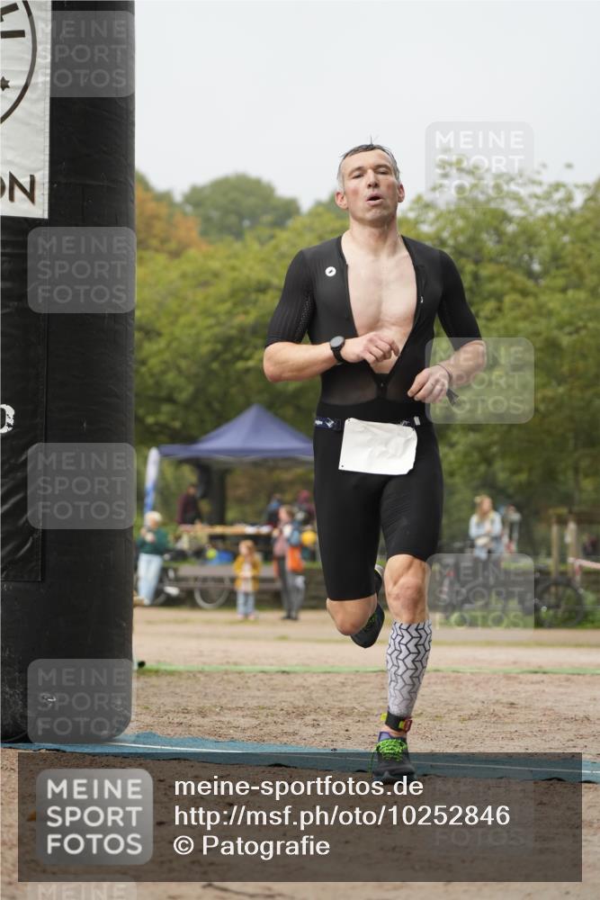 13.09.2026 - Stadtparktriathlon Patografie http://msf.ph/oto/10252846 13.09.2026 09:48:25 Ziel 11, 95 meine-sportfotos.de